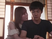 三年沒有回老家的青梅竹馬 Miru